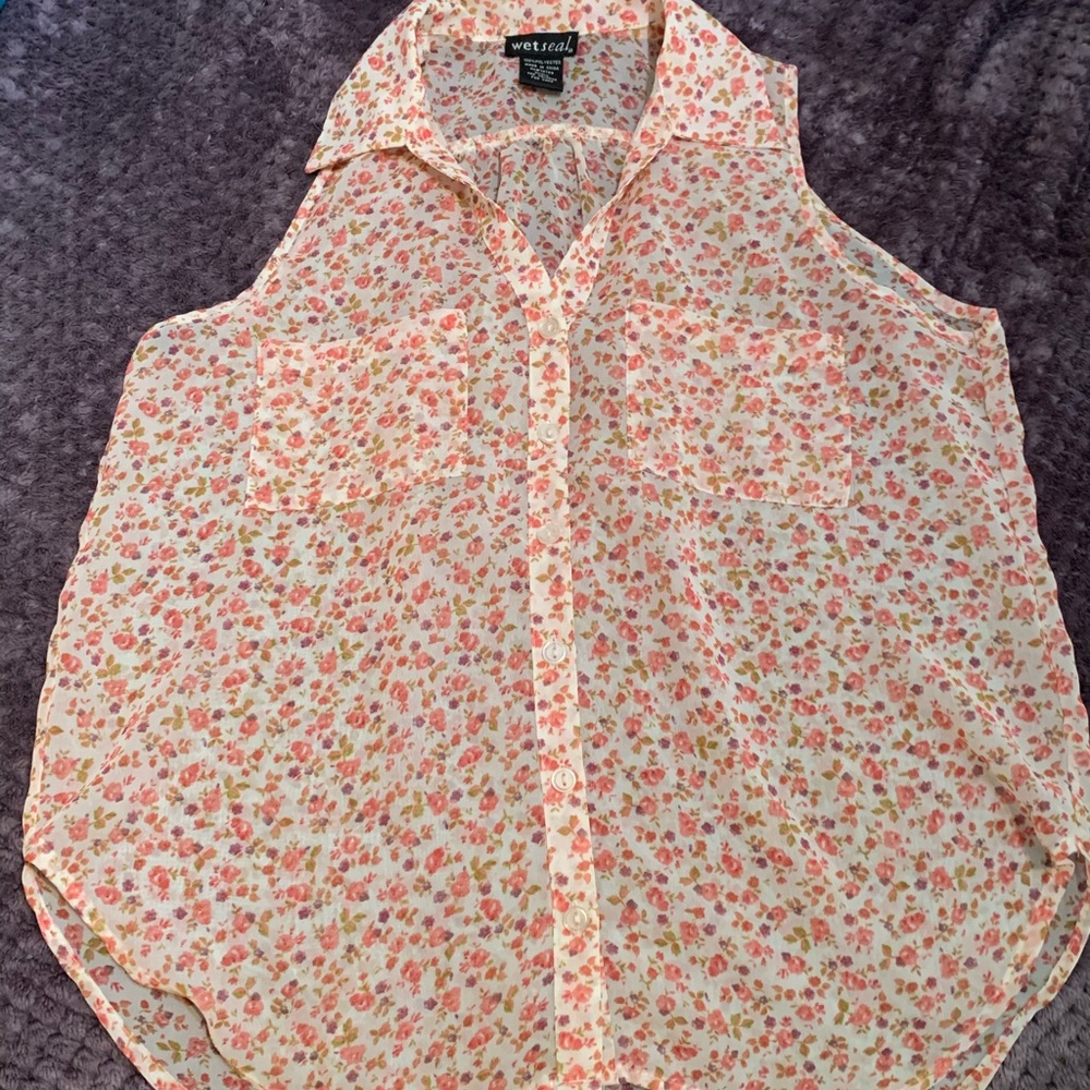 Floral collared tank Wetseal S